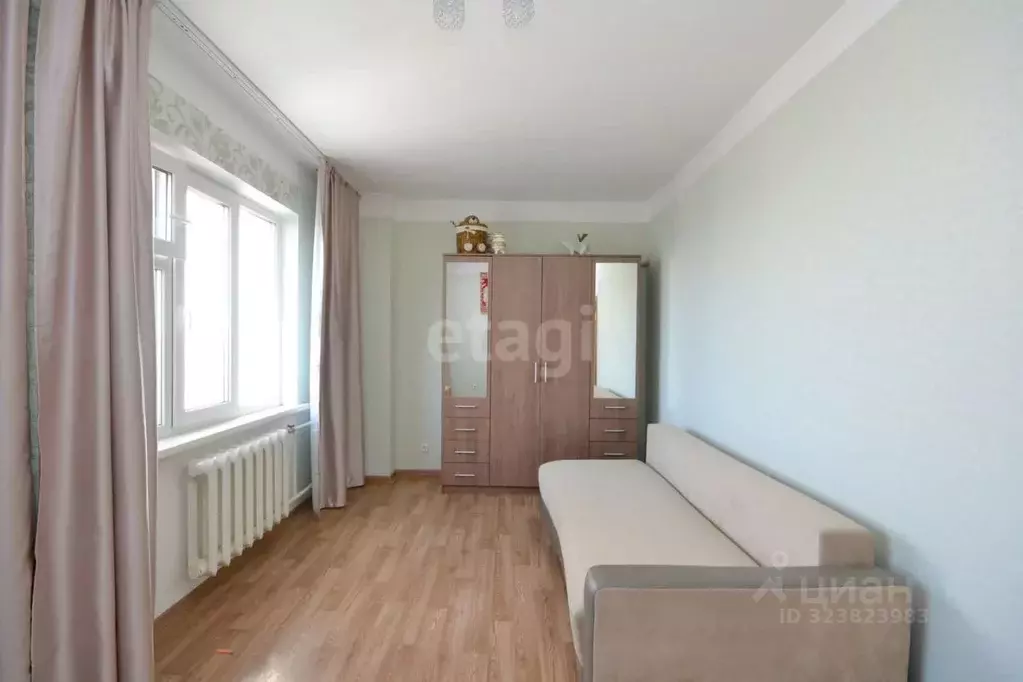 2-к кв. Саха (Якутия), Якутск ул. Кузьмина, 26Б (62.4 м) - Фото 0