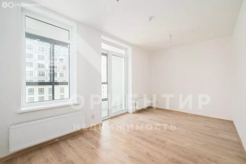 Квартира-студия: Екатеринбург, Новосинарский бульвар, 5 (29.5 м) - Фото 1