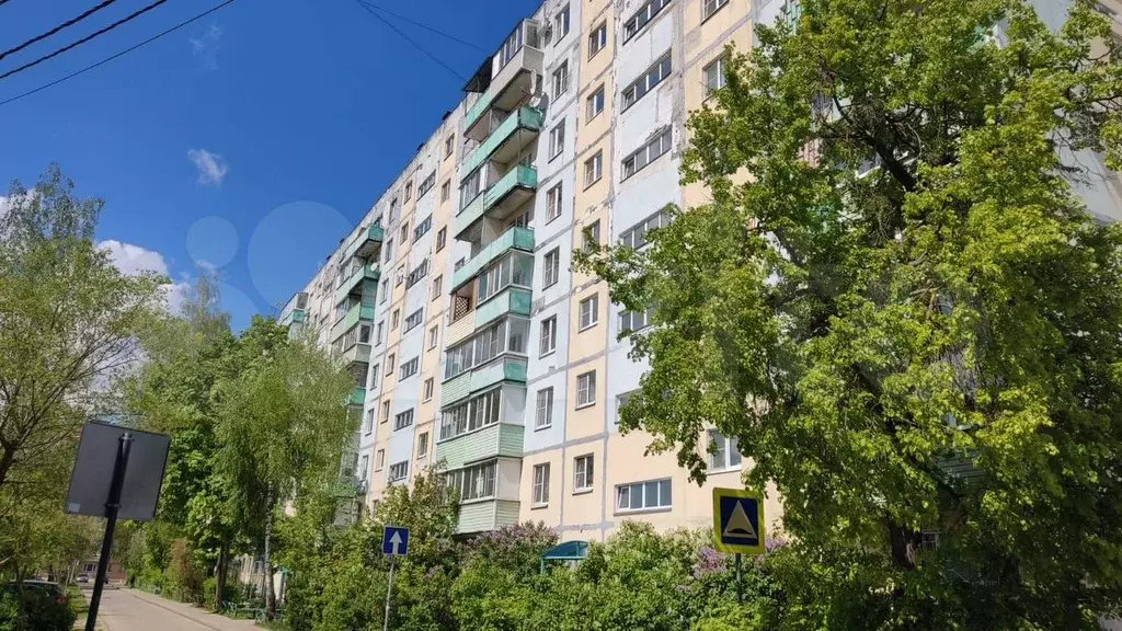 Комната 10,1 м в 2-к., 3/9 эт. - Фото 0