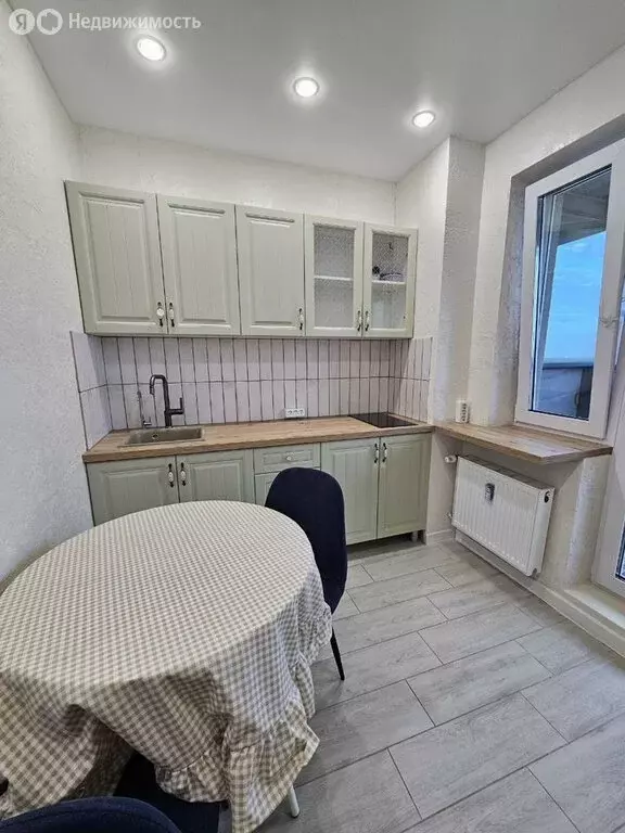 1-комнатная квартира: Тюмень, Алматинская улица, 12 (38 м) - Фото 2