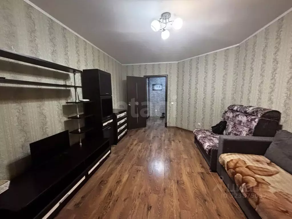 1-к кв. Оренбургская область, Оренбург Салмышская ул., 58/2 (42.9 м) - Фото 1