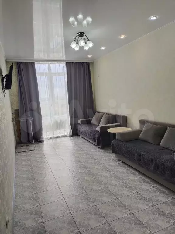 1-к. квартира, 42 м, 11/19 эт. - Фото 0