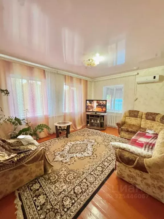 Дом в Краснодарский край, Абинский район, Ахтырское городское ... - Фото 1