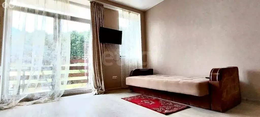 1-комнатная квартира: Массандра, улица Винодела Егорова, 115 (20 м) - Фото 1