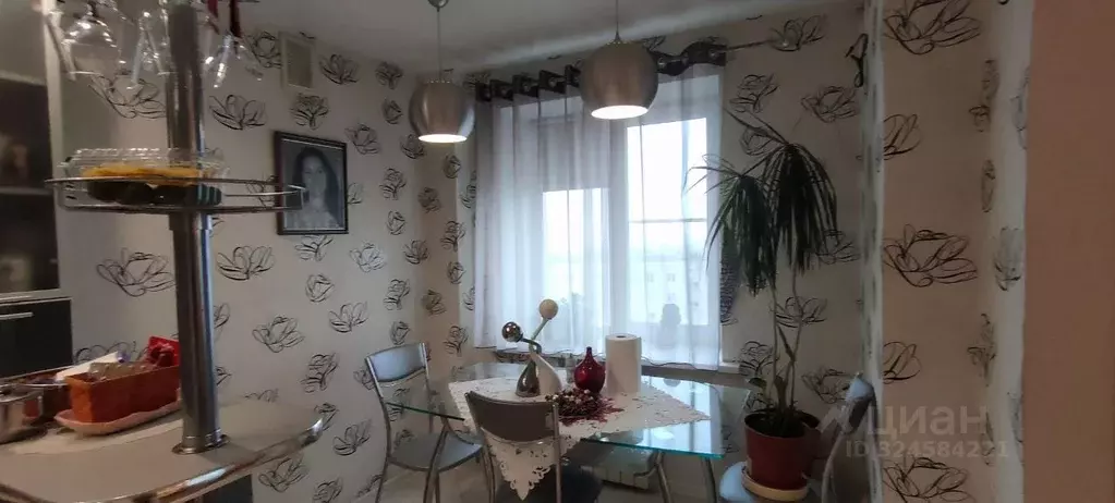 3-к кв. Волгоградская область, Волгоград ул. Маршала Еременко, 70 ... - Фото 2