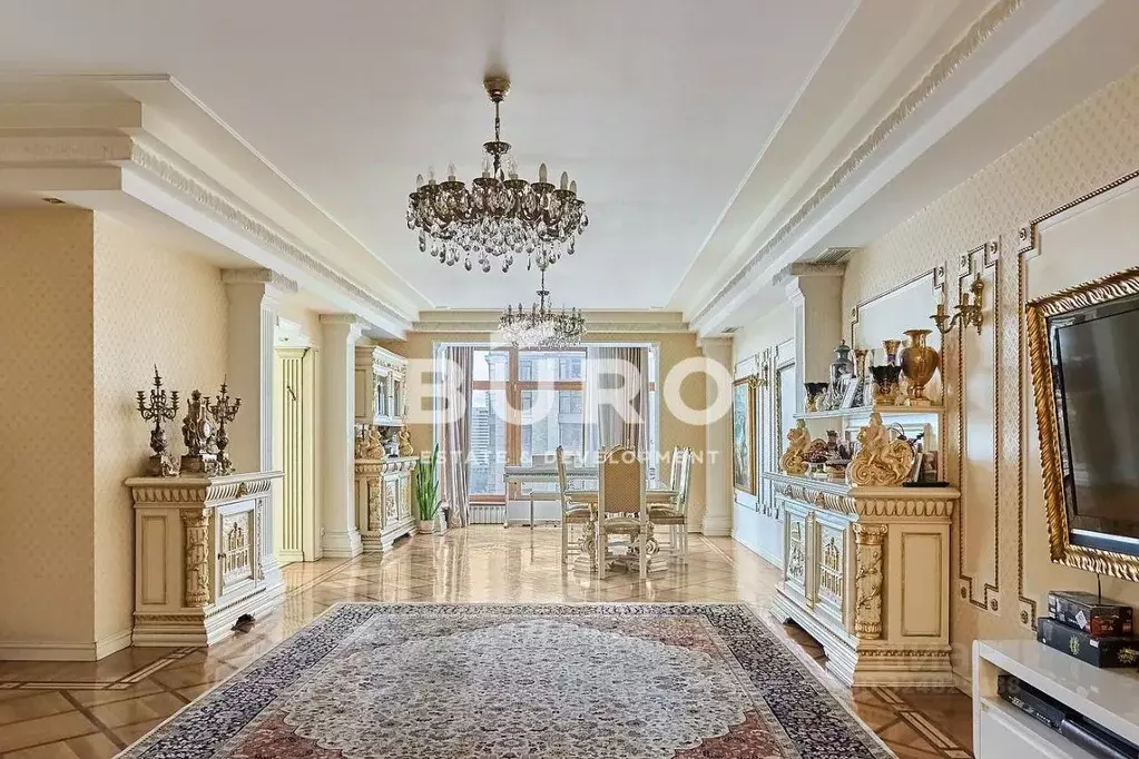 Квартира, 4 комнаты, 200 м - Фото 1