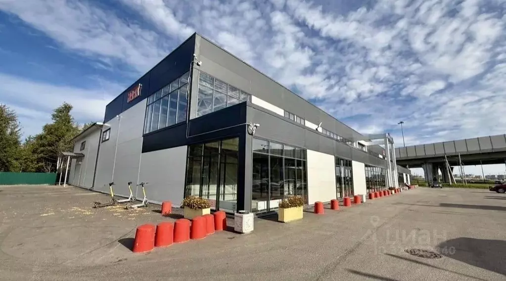 Помещение свободного назначения в Санкт-Петербург Октябрьская наб., ... - Фото 2