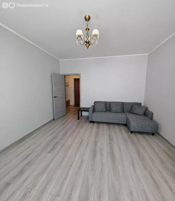 1-комнатная квартира: Казань, улица Фатыха Амирхана, 14А (42 м) - Фото 1