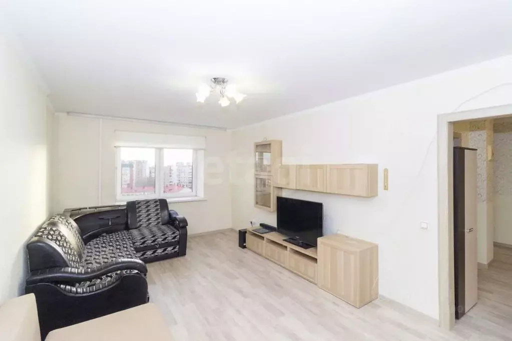 2-к кв. Тюменская область, Тюмень Депутатская ул., 112 (55.0 м) - Фото 2