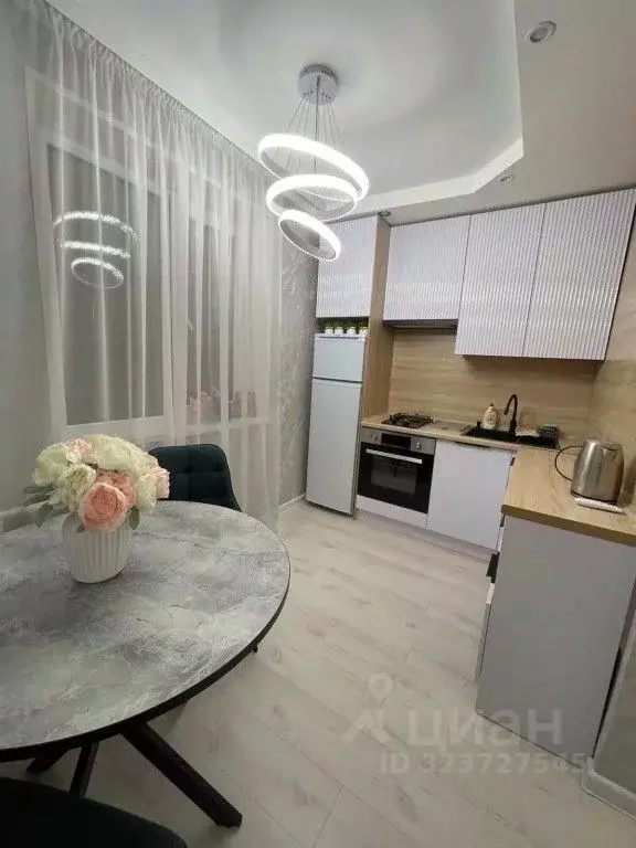 1-к кв. Татарстан, Казань ул. Фатыха Амирхана, 38 (36.0 м) - Фото 1