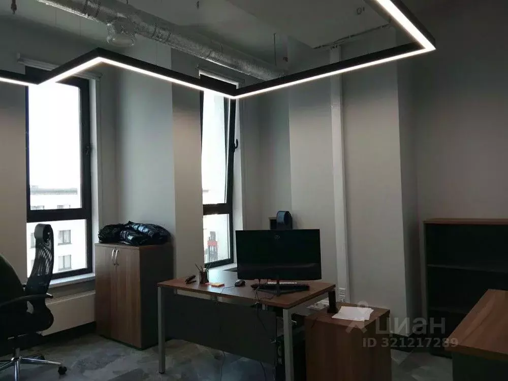 Офис в Санкт-Петербург ул. Парфеновская, 12 (452 м) - Фото 1