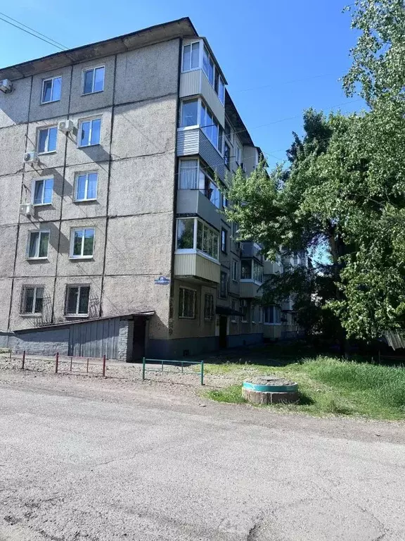 2-к кв. Приморский край, Арсеньев Октябрьская ул., 20 (44.4 м) - Фото 0