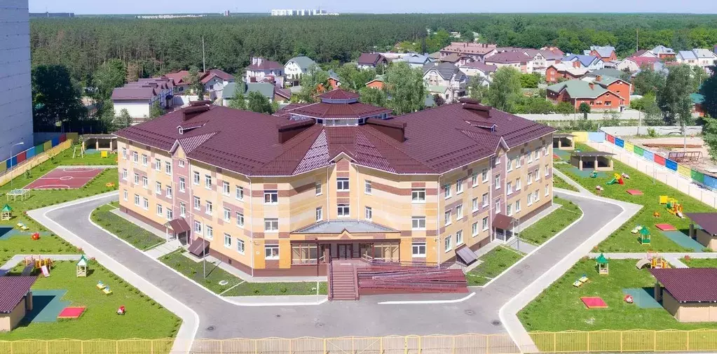 2-к кв. Воронежская область, Воронеж ул. Летчика Филипова, 4 (78.0 м) - Фото 1
