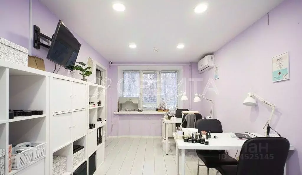 Помещение свободного назначения в Тюменская область, Тюмень ул. ... - Фото 1