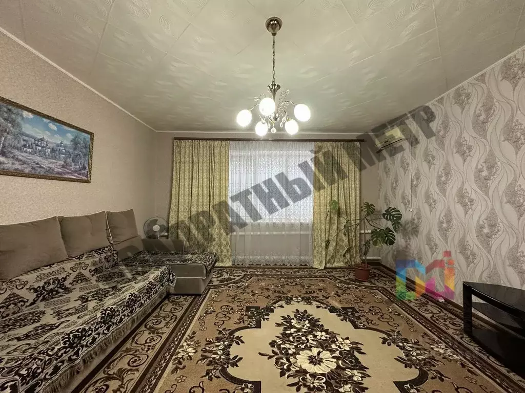 Дом в Калмыкия, Элиста Кетченеровская ул. (114 м) - Фото 0
