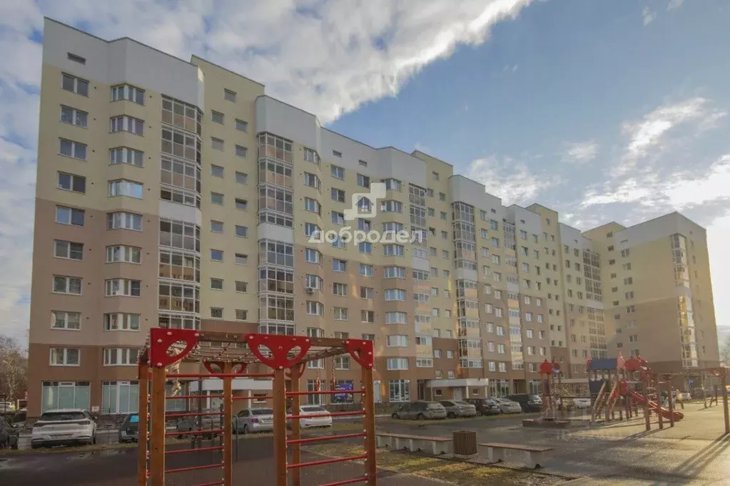 2-к кв. Свердловская область, Екатеринбург ул. Спутников, 16 (53.9 м) - Фото 1