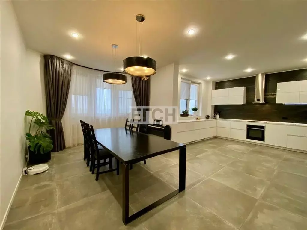 Продается 3-комнатная квартира - Фото 1