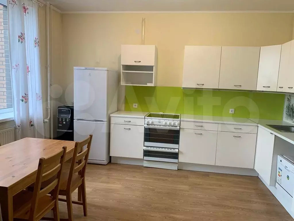 3-к. квартира, 91 м, 8/24 эт. - Фото 0