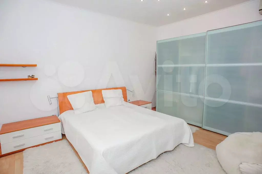 4-к. квартира, 150 м, 4/7 эт. - Фото 0