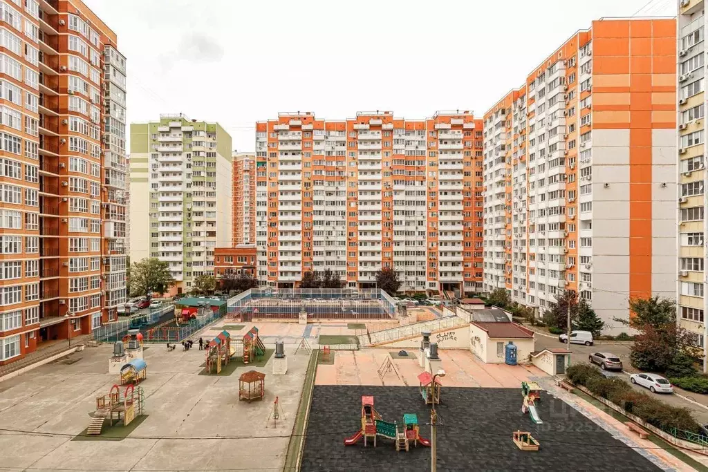 2-к кв. Краснодарский край, Краснодар ул. Имени Калинина, 13к60 (62.0 ... - Фото 1