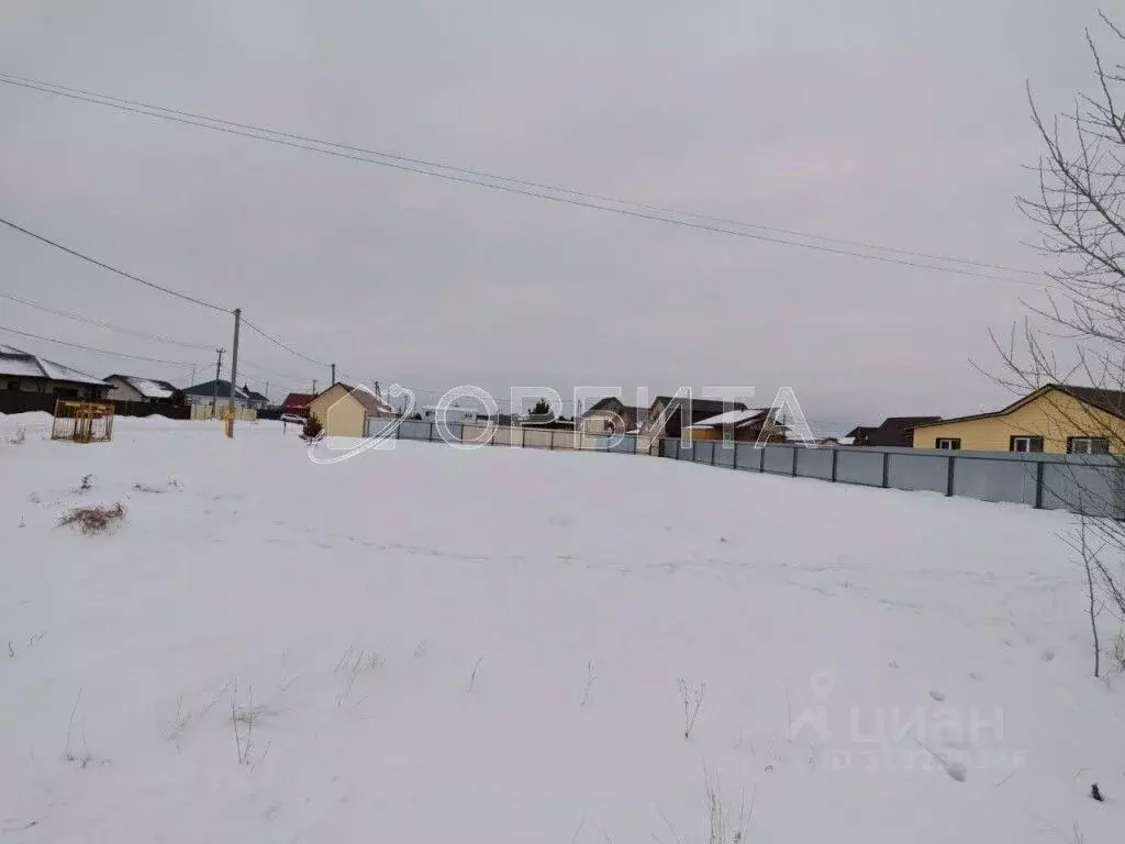 Участок в Тюменская область, Тюменский район, д. Есаулова ул. Гайдара, ... - Фото 0