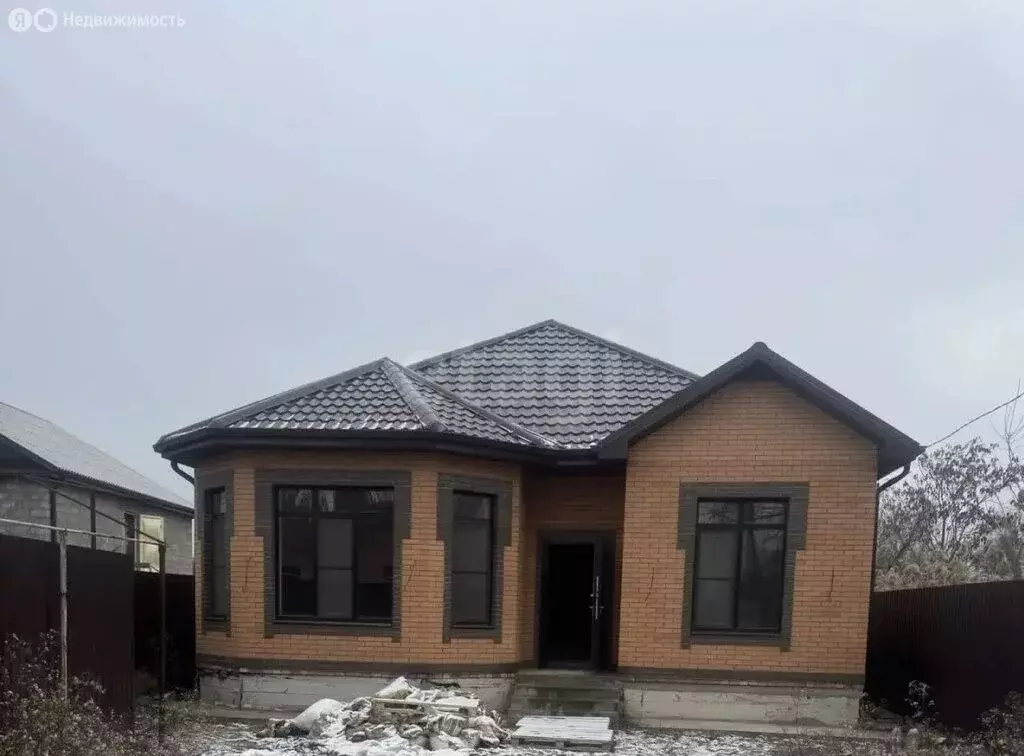 Дом в Астрахань, улица Пирогова (104.9 м) - Фото 2