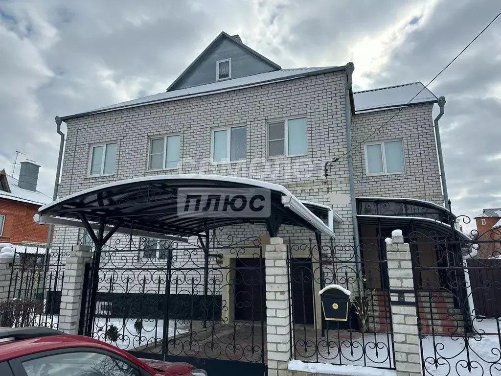 Коттедж в Белгородская область, Старый Оскол ул. Хмелева (219 м) - Фото 1