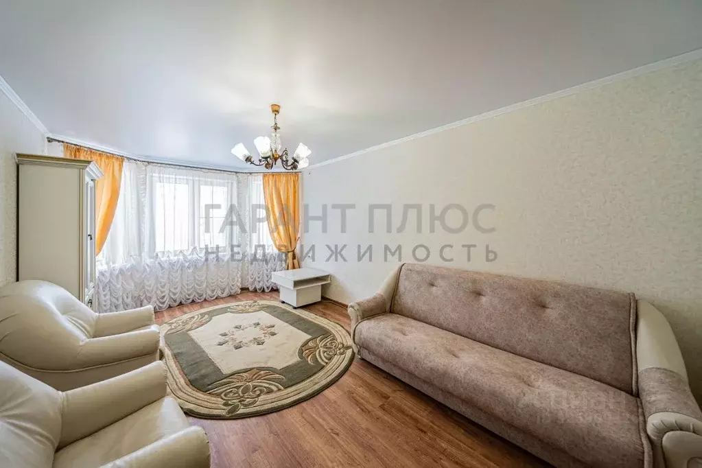 2-к кв. Липецкая область, Липецк ул. С.М. Шерстобитова, 10 (78.0 м) - Фото 1