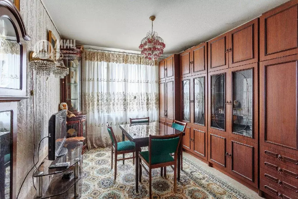 Продается 3-комнатная квартира - Фото 1