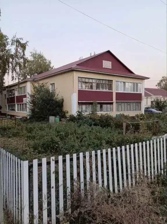 2-к кв. Мордовия, с. Лямбирь ул. Ленина, 51 (43.4 м) - Фото 0