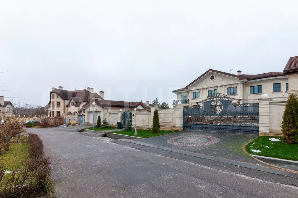 Дом в деревня Сосенки, Тенистая улица, 22к1 (380 м) - Фото 1