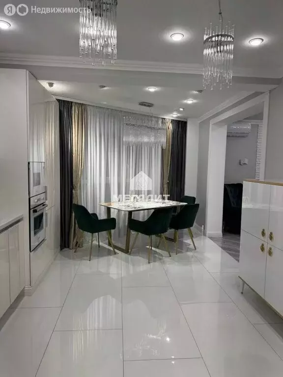 3-комнатная квартира: Казань, проспект Победы, 139Ак1 (98 м) - Фото 2