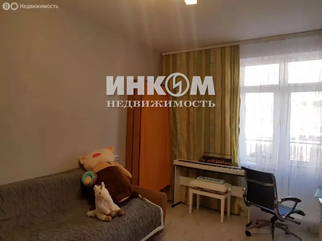 2-комнатная квартира: Красногорск, микрорайон Опалиха, улица Дежнёва, ... - Фото 1