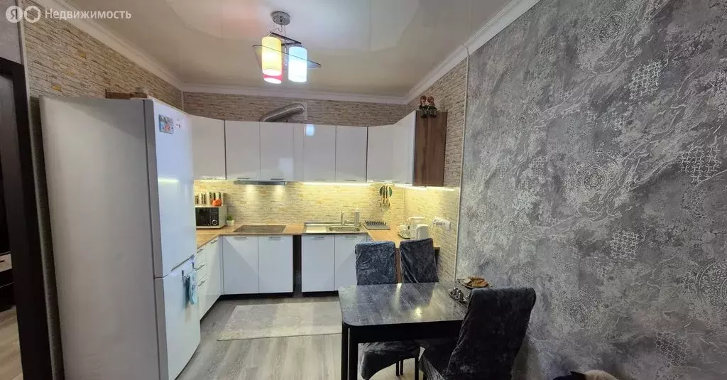 3-комнатная квартира: Волгоград, Новоремесленная улица, 7 (63.46 м) - Фото 1