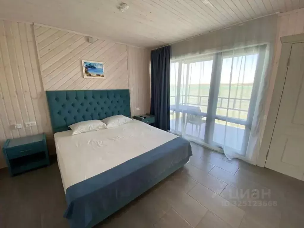 Дом в Ставропольский край, Изобильненский муниципальный округ, пос. ... - Фото 1