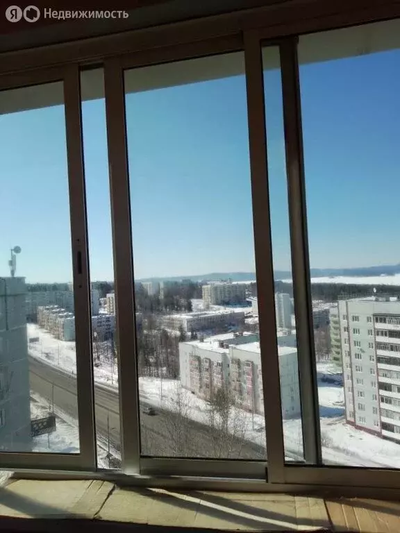 2-комнатная квартира: Усть-Илимск, проспект Мира, 49 (51.9 м) - Фото 2