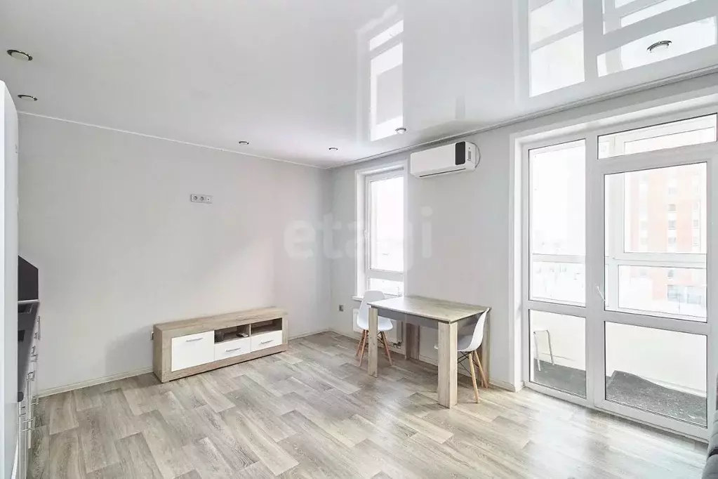 Студия Тюменская область, Тюмень ул. Обдорская, 1к1 (30.2 м) - Фото 1