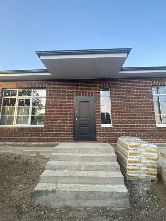 Дом в Ростовская область, Аксай ул. Чапаева (100 м) - Фото 0