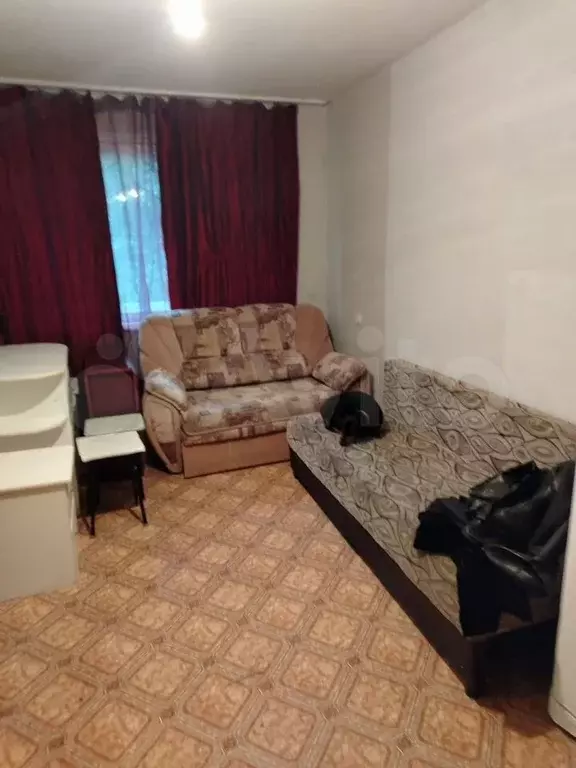 Комната 17,5 м в 3-к., 1/5 эт. - Фото 0