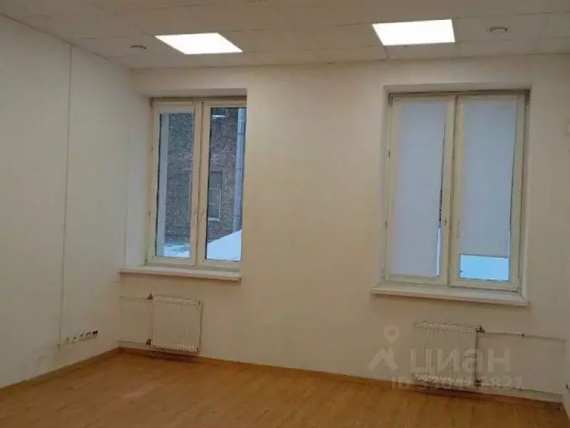 Склад в Санкт-Петербург Уральская ул., 19к8 (28 м) - Фото 1