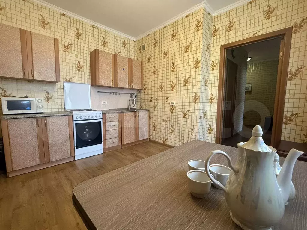 1-к. квартира, 53,5 м, 3/13 эт. - Фото 1