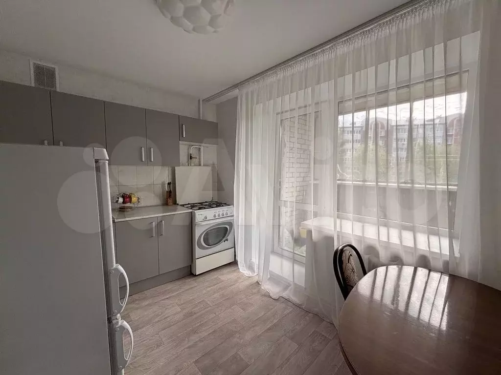1-к. квартира, 40 м, 2/5 эт. - Фото 0