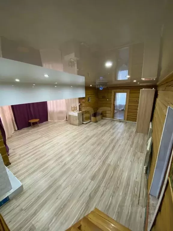 Дом в Саха (Якутия), Покровск ул. Братьев Ксенофонтовых, 94 (120 м) - Фото 1