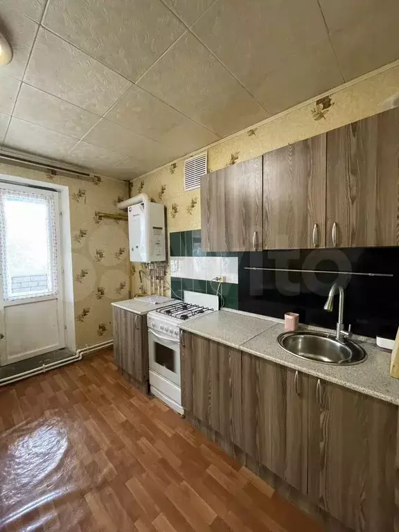 1-к. квартира, 40 м, 1/10 эт. - Фото 0