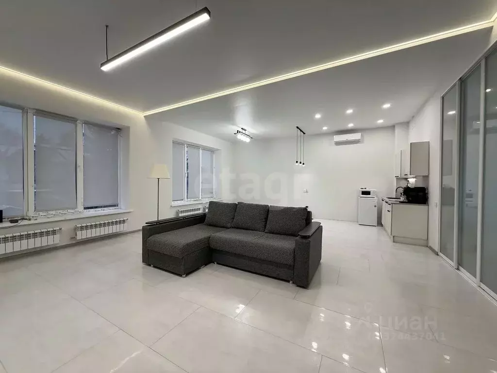 Таунхаус в Смоленская область, Смоленск пос. Тихвинка, с106 (250 м) - Фото 1