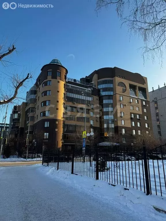 2-комнатная квартира: Тюмень, улица Хохрякова, 45 (107 м) - Фото 2