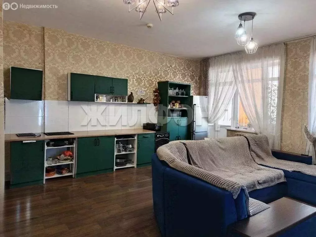3-комнатная квартира: Абакан, улица Кирова, 112/1 (122.2 м) - Фото 2