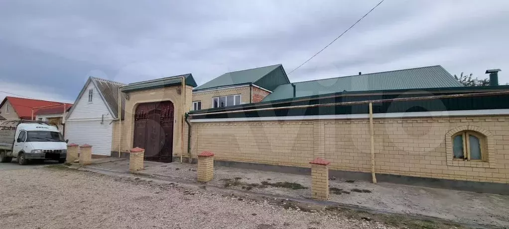 Дом 222,7 м на участке 19,8 сот. - Фото 0