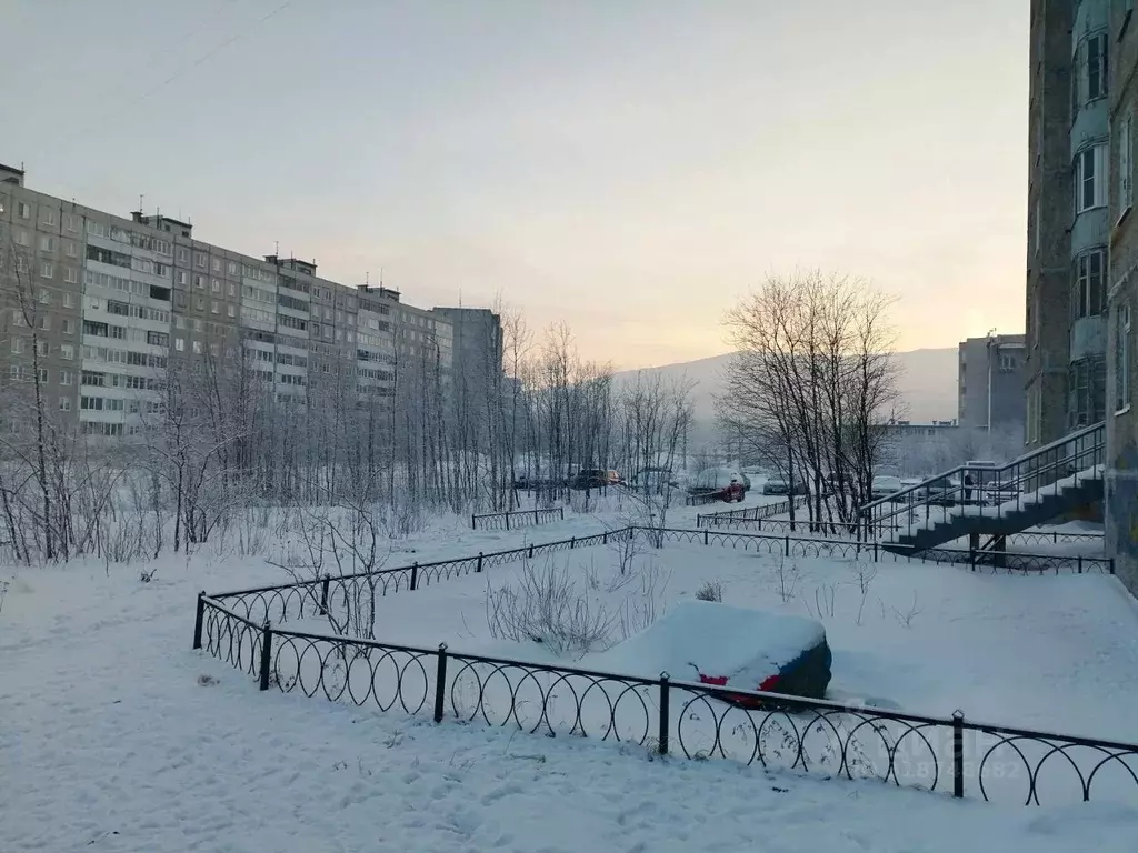 Торговая площадь в Мурманская область, Мончегорск просп. Ленина, 10 ... - Фото 2