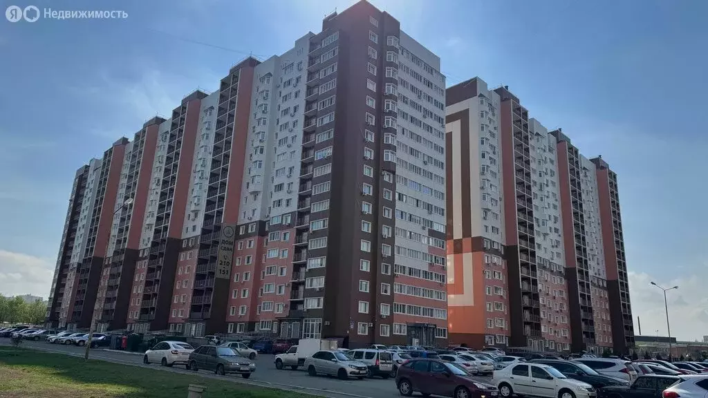1-комнатная квартира: Оренбург, улица Фронтовиков, 8/2 (47 м) - Фото 1